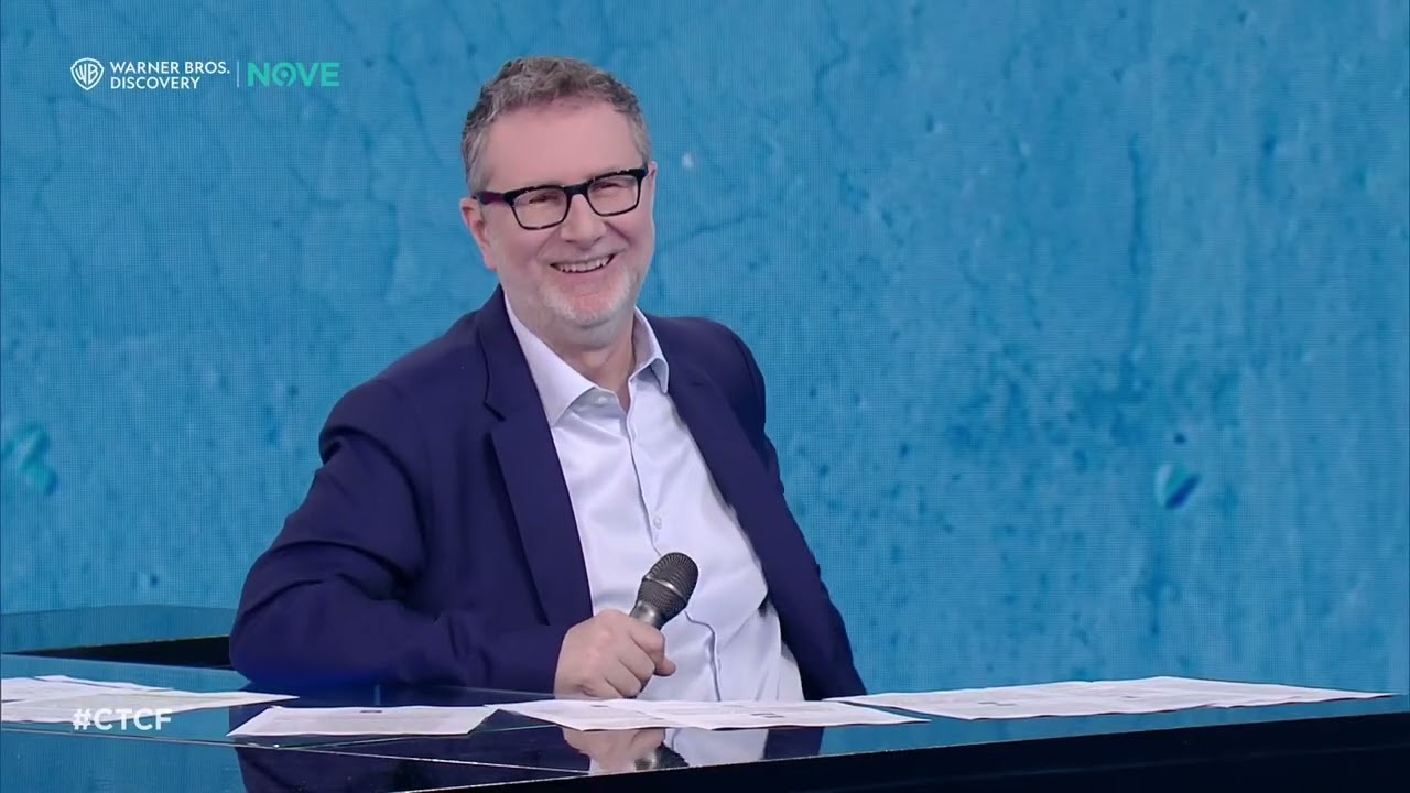 DIEGO ABATANTUONO | L'aneddoto sulla dentiera di Umberto Bindi I HOT CORN