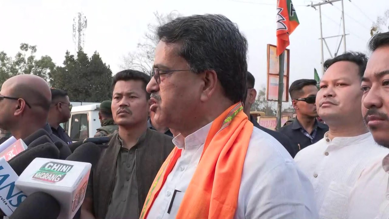 Live: Road Show at Khumulwng.