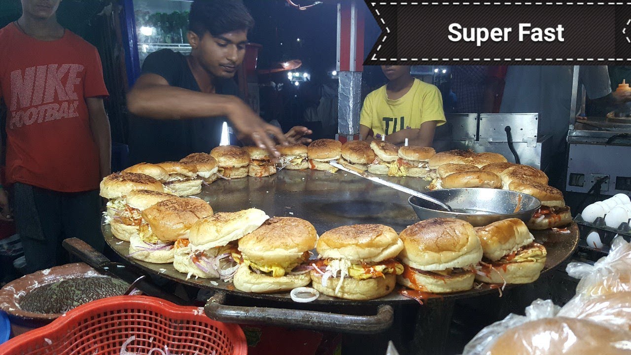 Super Fast Burger Making Skills | Anda Bun Kabab at Pakistani Street Food Karachi.