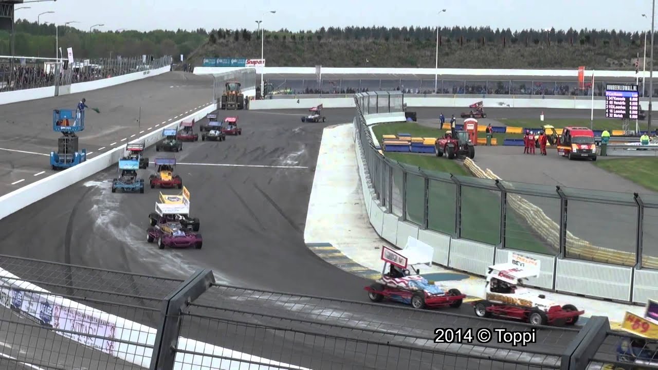 Raceway Venray 21-04-2014 Stockcar F2 3e Manche (C) + Huldiging (11'07)