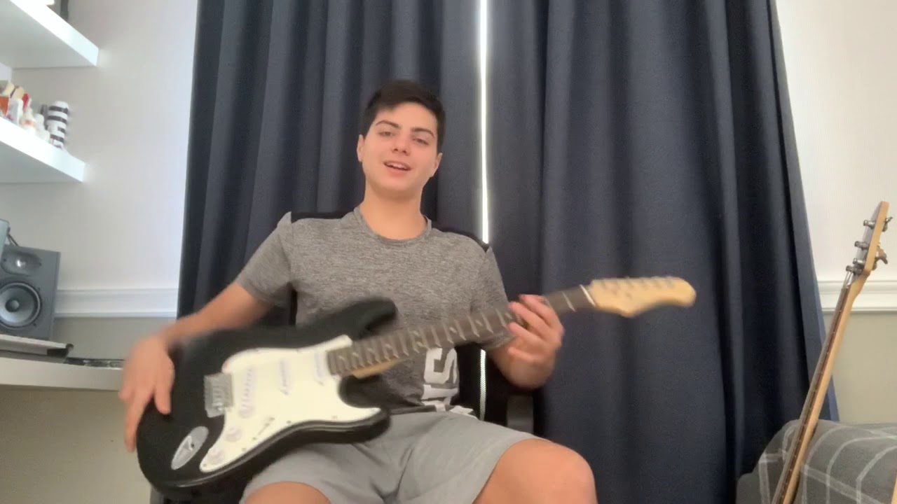 BAS GİTARLARIMI TANITTIM + Gitar