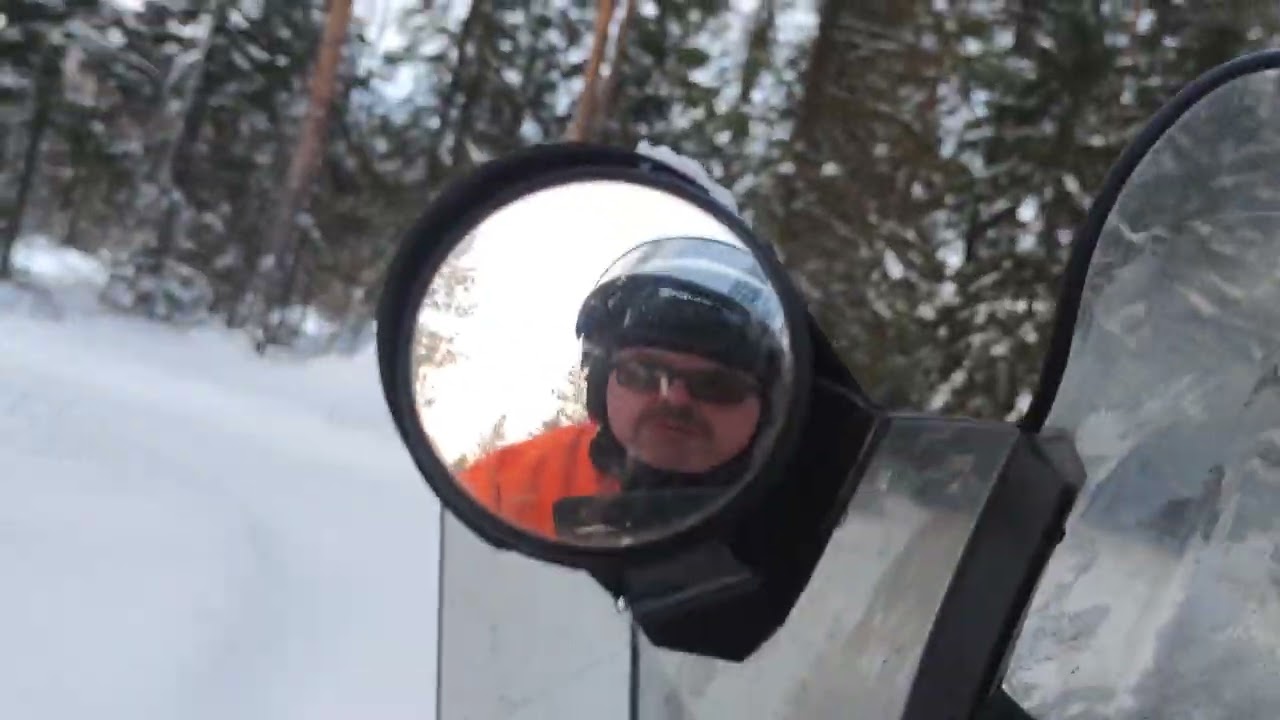 Ahman yms metsäneläinten lumijälkien katselua / Lynx Commander