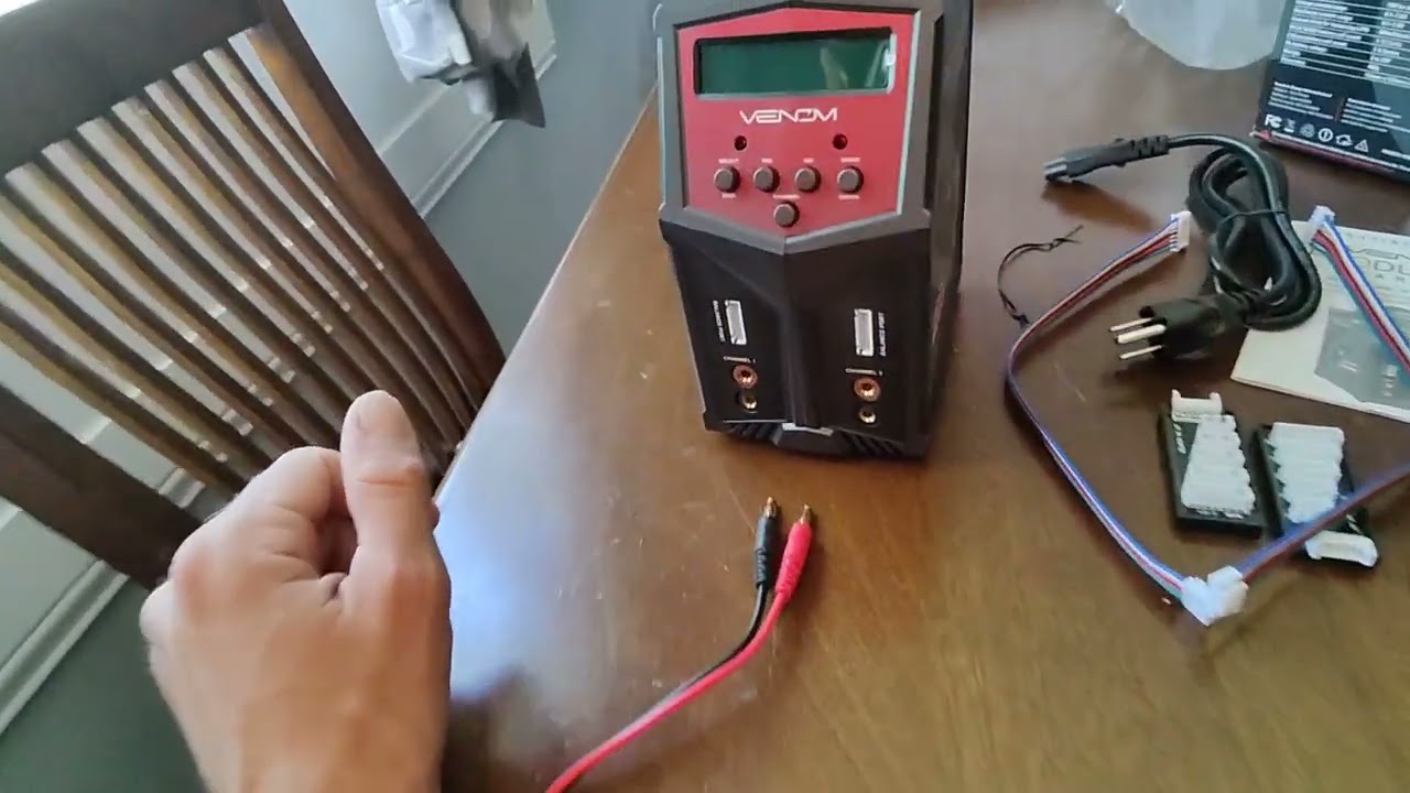 Venom Pro Duo LiPo Battery Charger | 80W X2 unboxing/ balance test 1