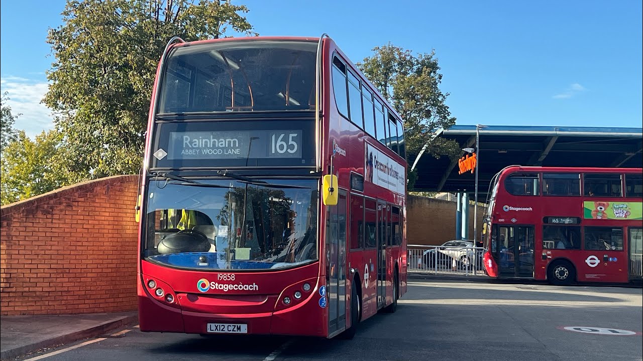 Full Route Visual. Route 165: Romford, The Brewery - Rainham, Abbey Wood Lane | E400 19858 LX12 CZM