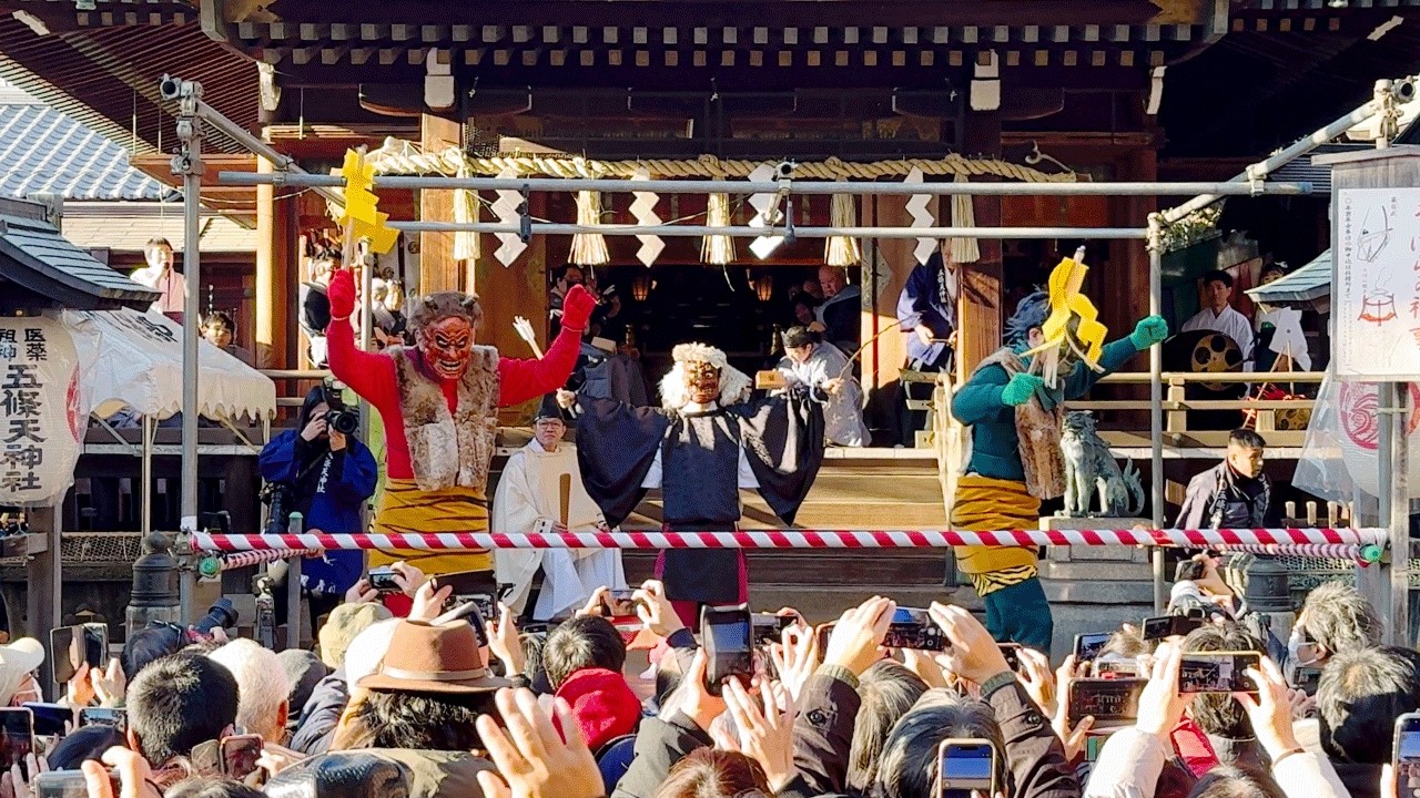 東京都心で意外すぎるガチ神事 !!!【 節分豆まき 】上野公園の神社で古式床しい追難式　上野五條天神社 うけらの神事