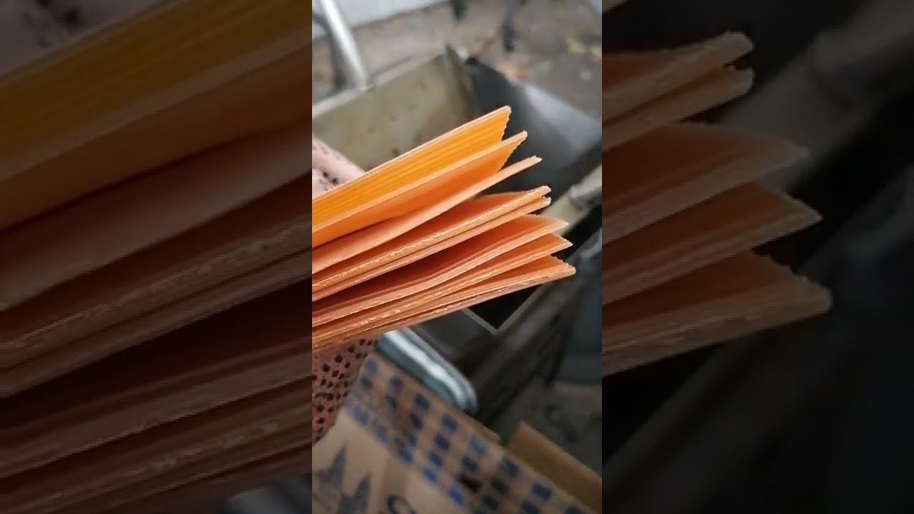 duro , chicharr&oacute;n.,chicharrin.pasta cuadrada grande..