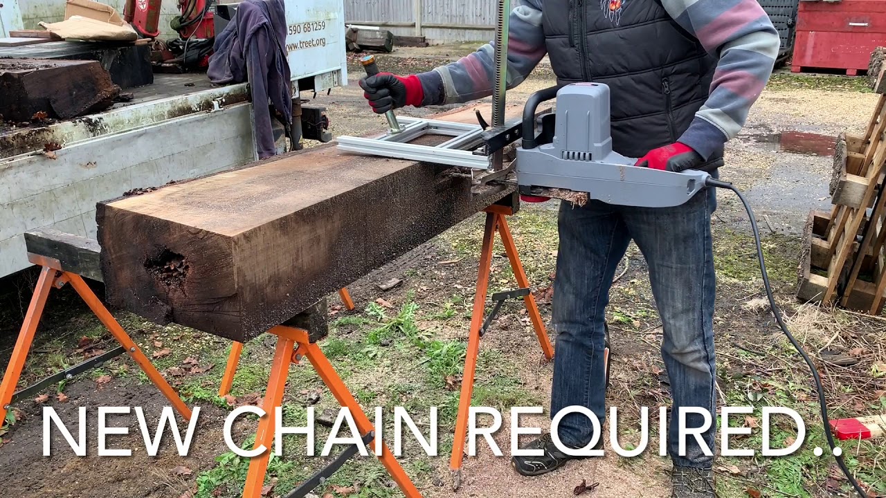 Panther Cub - Watch the thinnest chainsaw bar at work ripping come Walnut.
