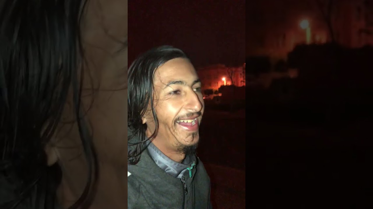 ميكرو جعفر غادي يمشي يصلي  صلاة العشاء و التراويح 