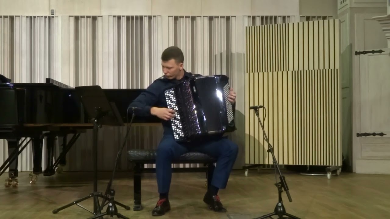 Steve Reich - Nagoya Marimbas (Oskar Krzywonos - accordion)