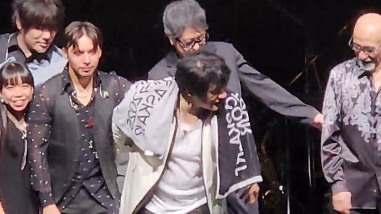 ASKA『WHO is ASKA!?ツアー』9/26 オリックス劇場公演 撮影OKタイム
