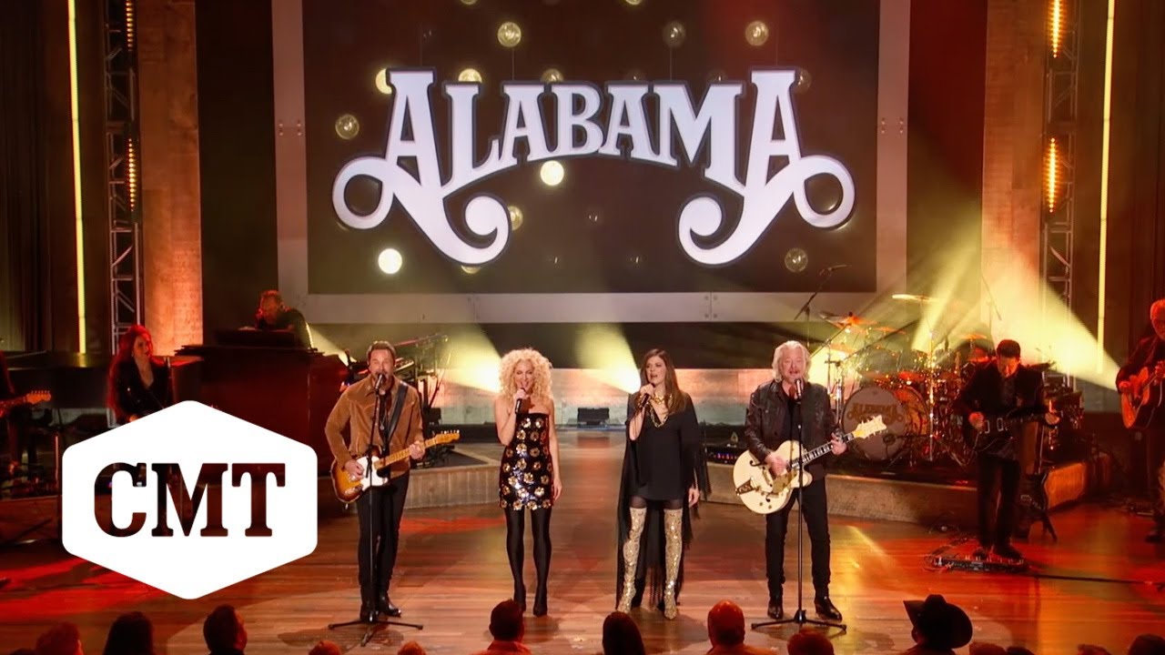 Little Big Town Performs 