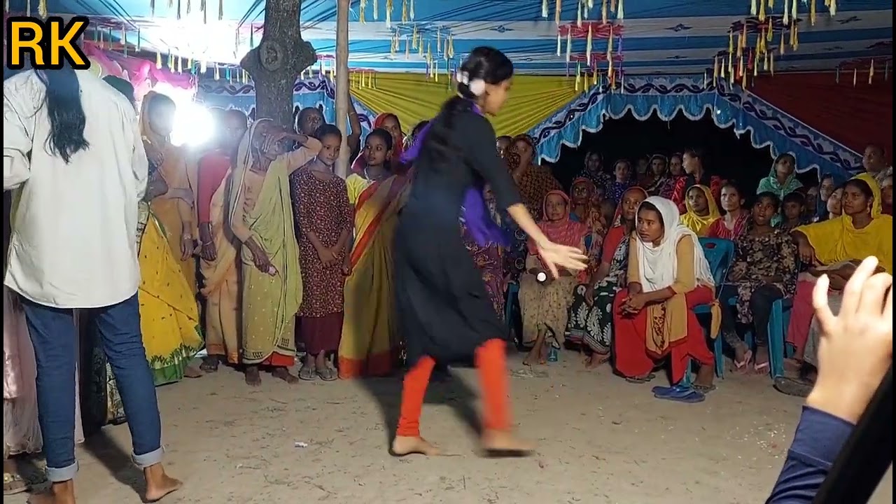 বিয়ে বাড়ির সুন্দরী মেয়ের নাচ Toi Roser Kotha Koiya Amay  রসের কথা কইয়া আমায় কয়দিন ঘুরাবি RK 2022