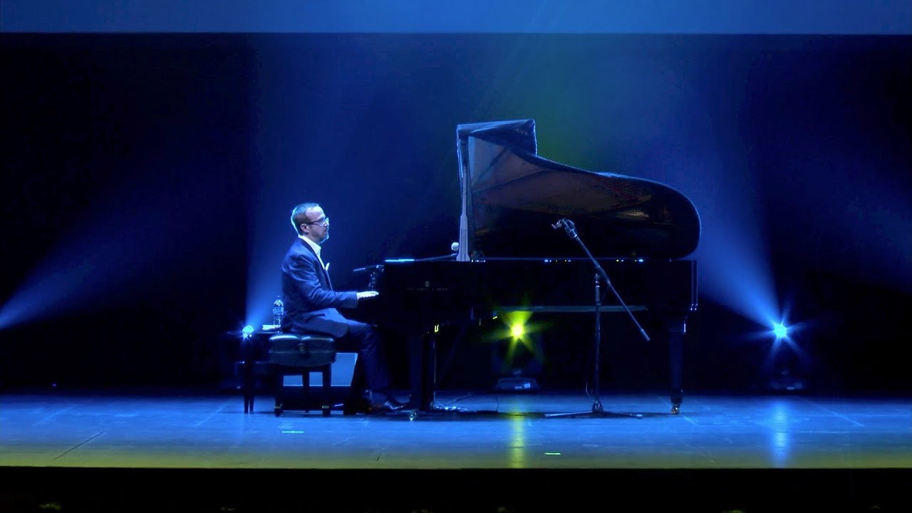 Kevin Kern - Blossom On The Wind, from the CD, 'Embracing the Wind' (Live Performance)