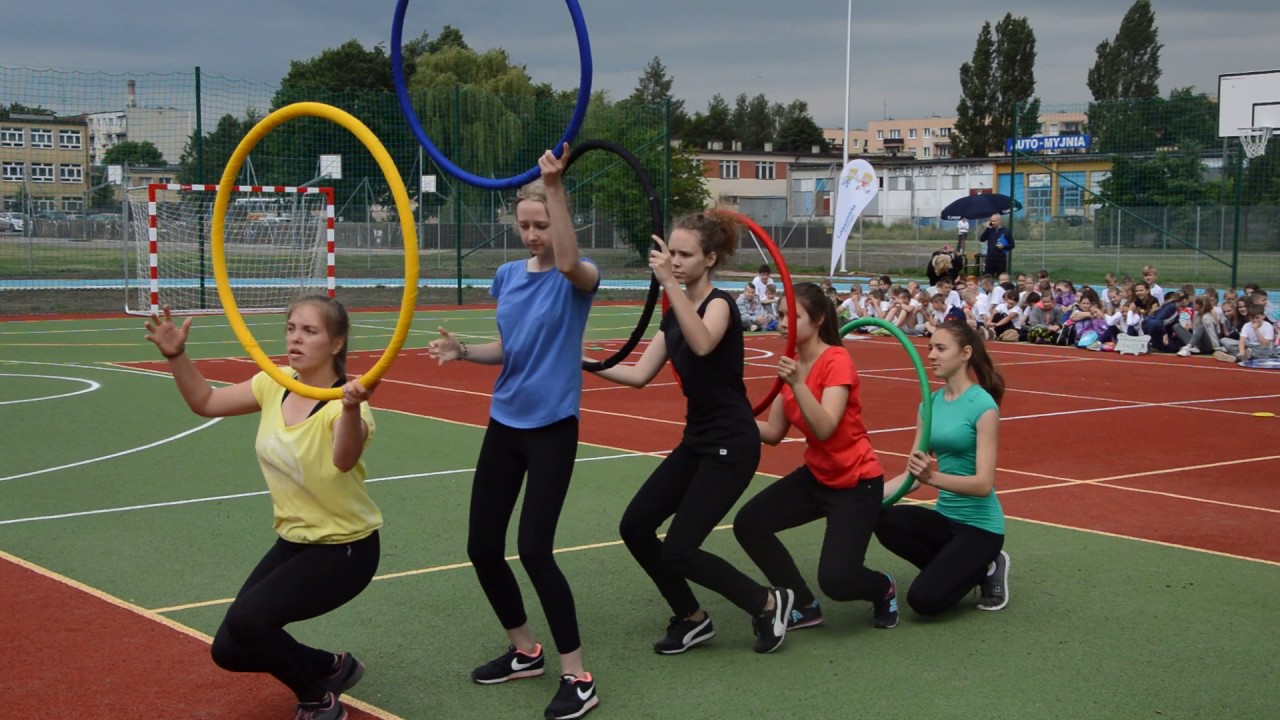 Otwarcie boiska wielofunkcyjnego w Kruszwicy na osiedlu Zagople