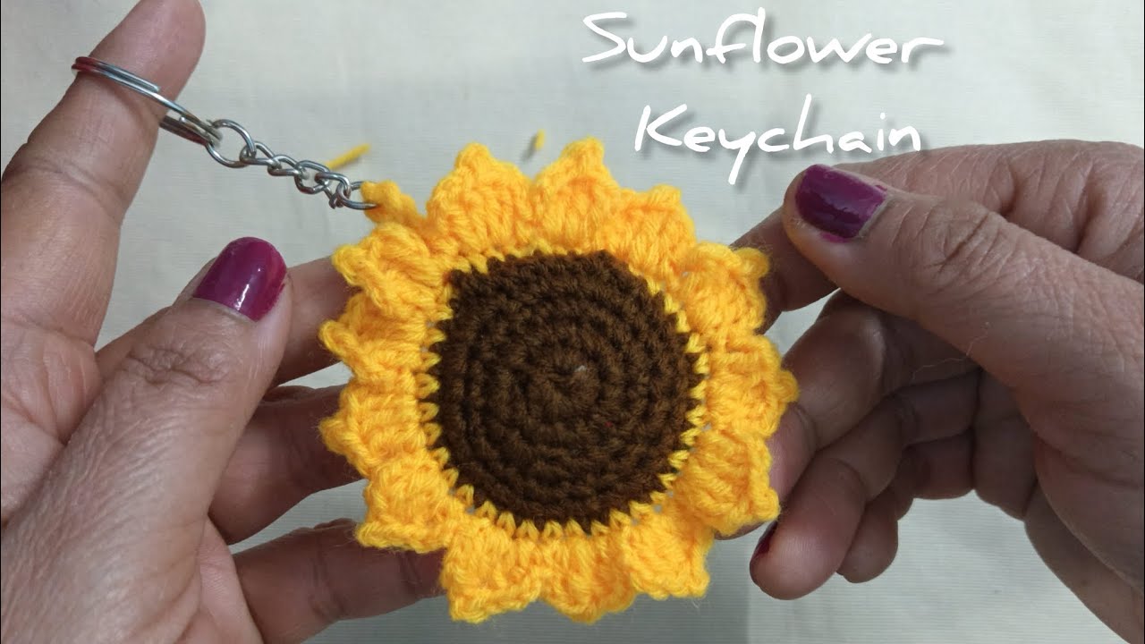 Crochet Sunflower Keychain 😍 || Easy Tutorial || For Beginners 