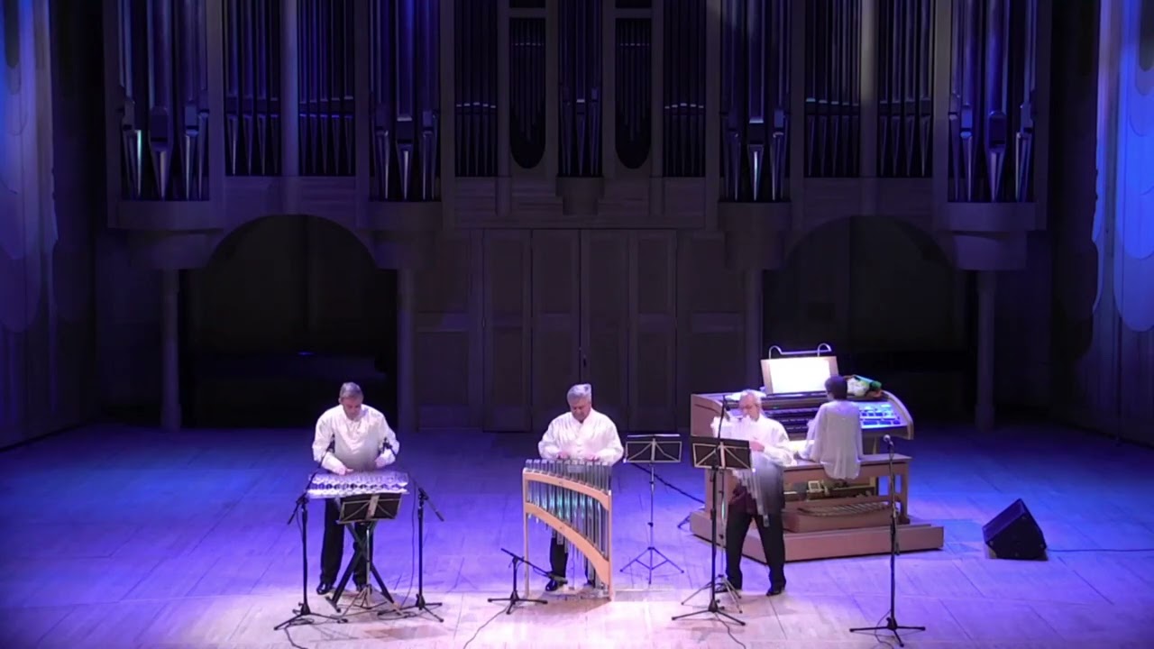 Чайковский на стеклянных бокалах - Dance Of The Sugar Plum Fairy played with wine glasses