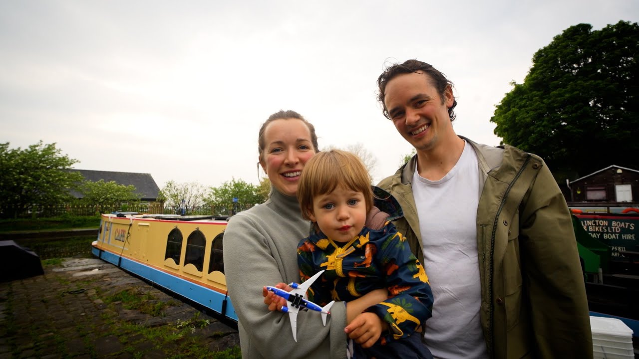 Week in the life of a narrowboat cafe