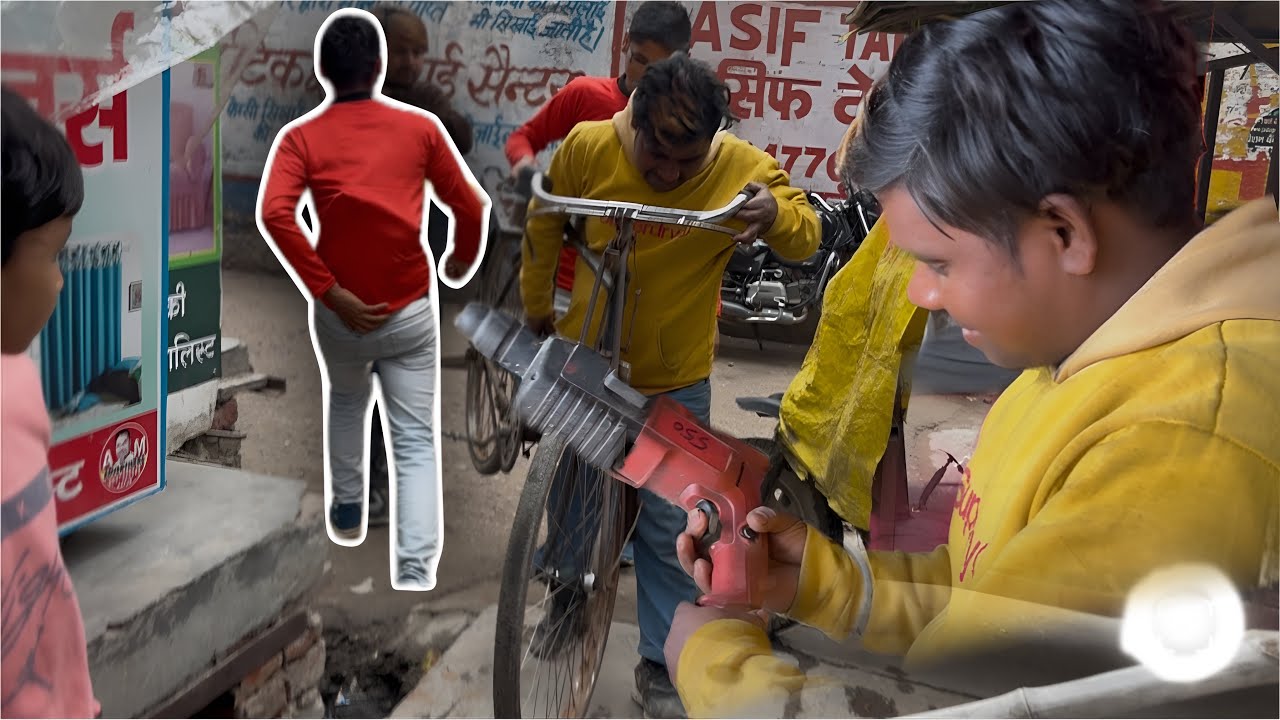 Deepk na delivery 📦 ka ￼ Chakkar ma Kamal K 😂😂😂