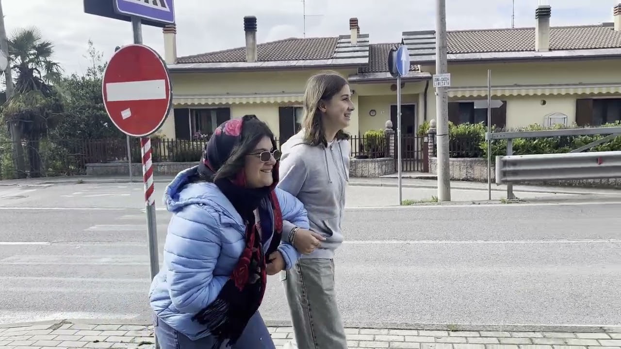 CLOSE | Student Film – TO SHARE (CONDIVIDERE) | CinemaLab