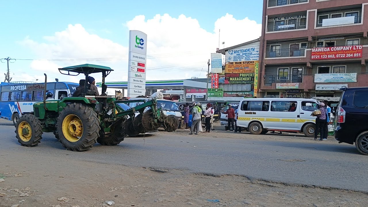 Nairobi rush hour - Kangundo Road (Kayole Junction) Obama Estate area