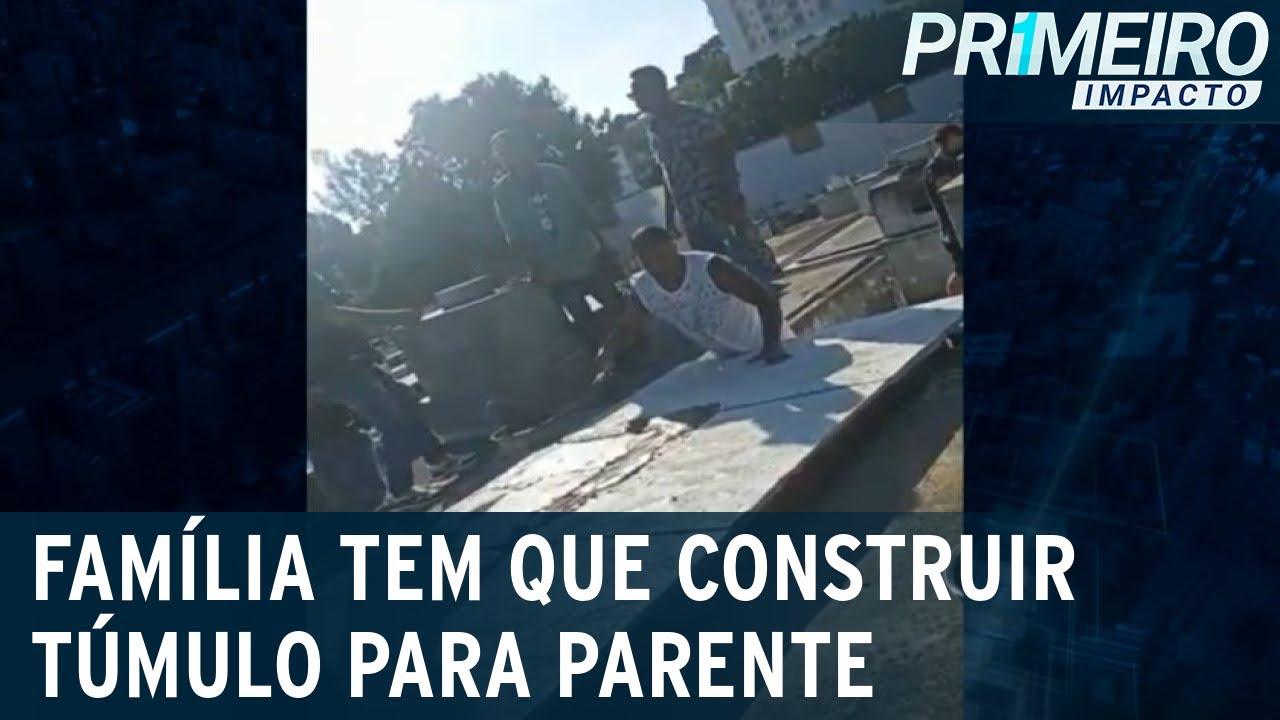 Família tem que construir túmulo para conseguir enterrar parente obeso | Primeiro Impacto (25/01/22)