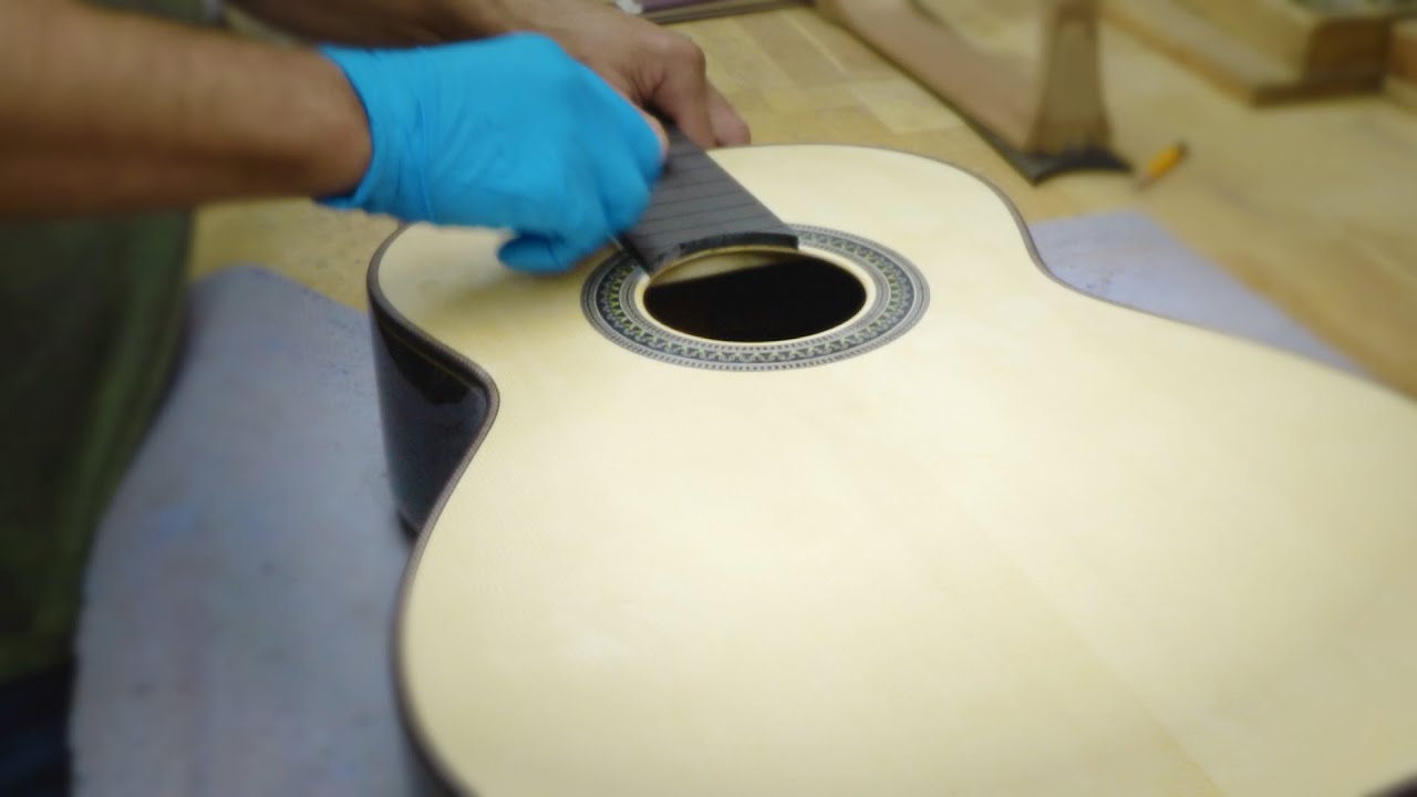 Amazing 10 million won classic handcrafted guitar inside, 30 years of craftsmanship