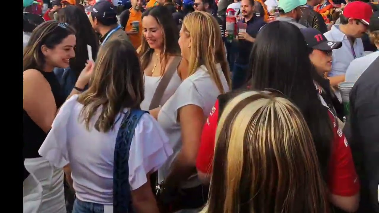 Asi el ambiente de los fans mexicanos en el foro sol o estadio GNP para el GP de Mexico Formula 1 F1