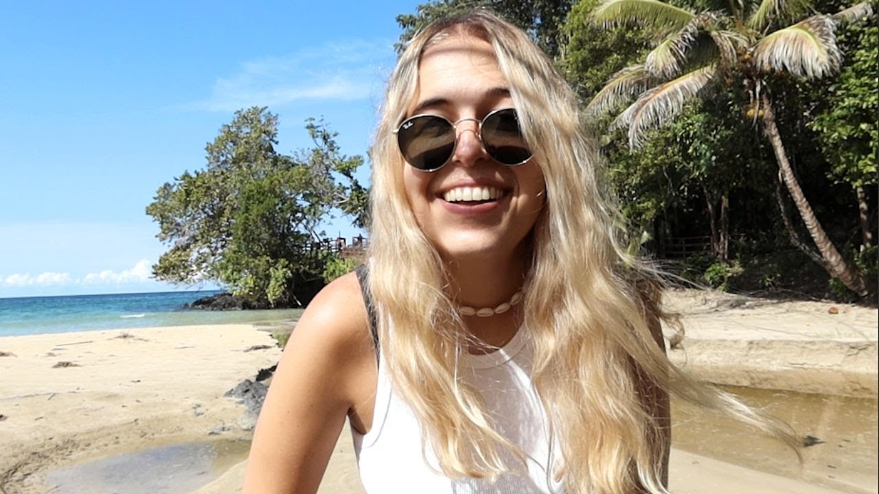 Bocas del Toro is PARADISE! (BEST beaches in PANAMA?)