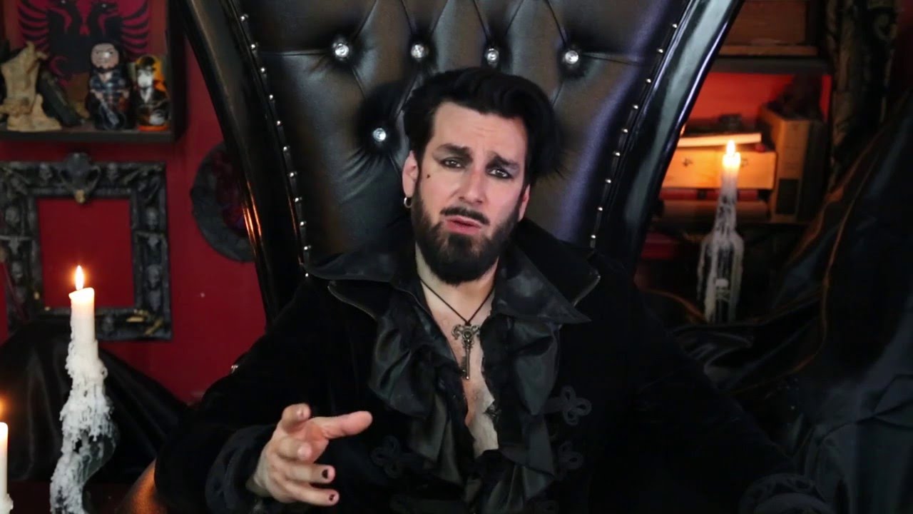 Aurelio Voltaire - Innocent (RTSI version, with intro)