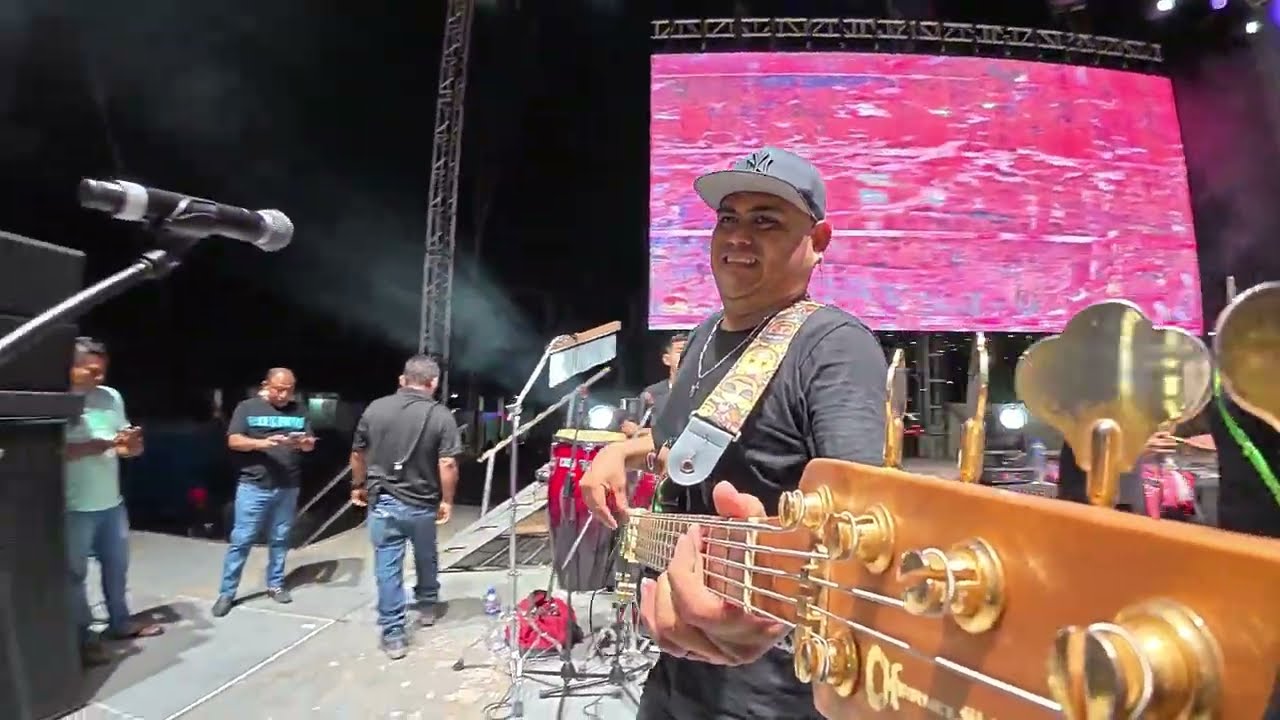 Mi regalo, Ya me voy de tu lado, De usted depende · Bertín y Su Condesa en Zihuatanejo