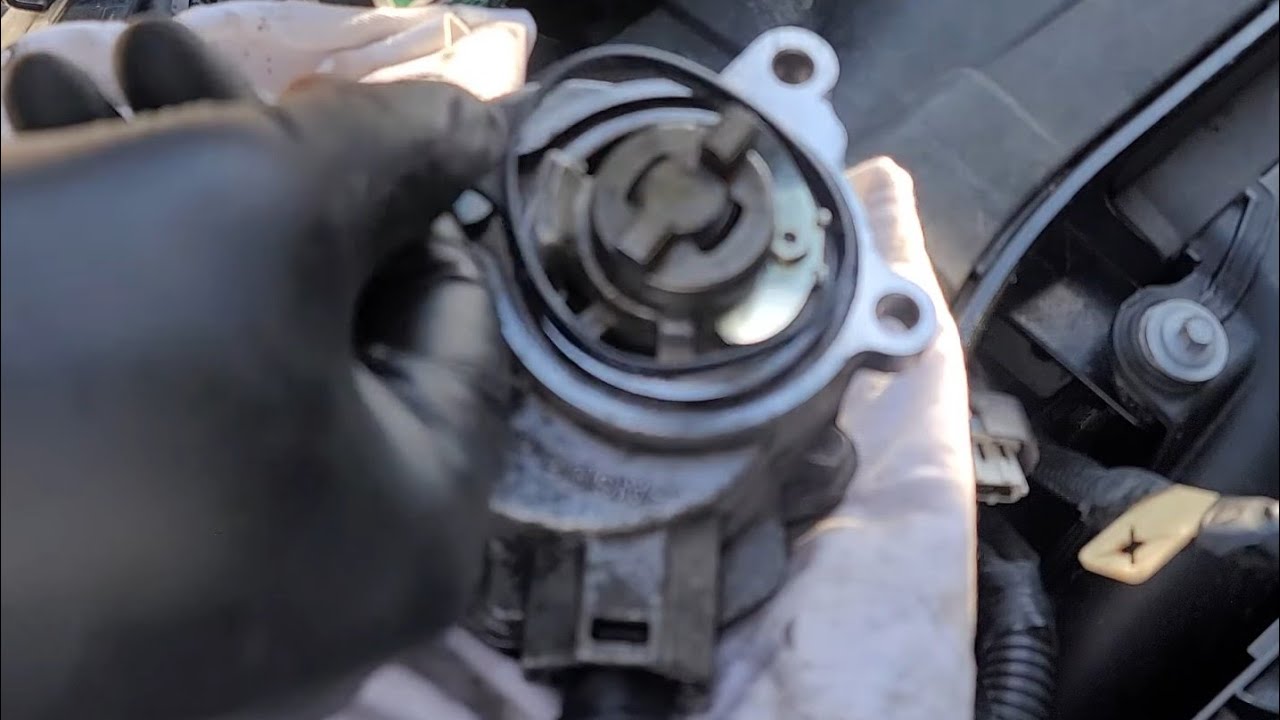 2013-2019 Ford Fusion 2.0L Vaccum pump seal replacement #styleauto100 #fordfusion#vaccumseal#diy#
