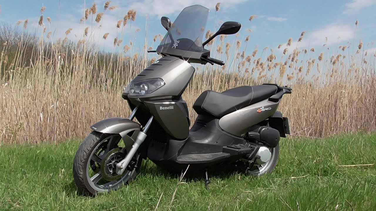 Максискутер Benelli 250 Ремонт, обзор.