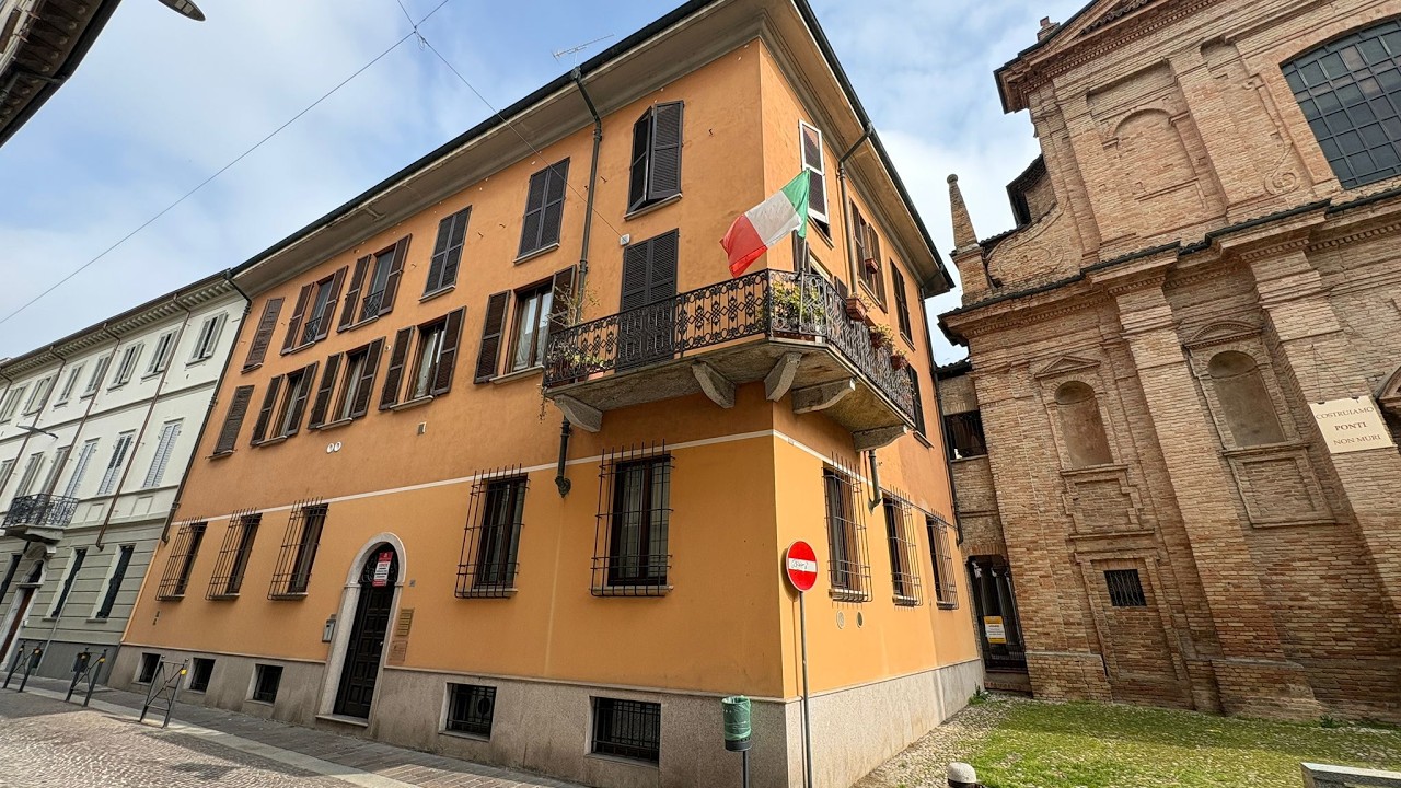 attico via mazzini 40