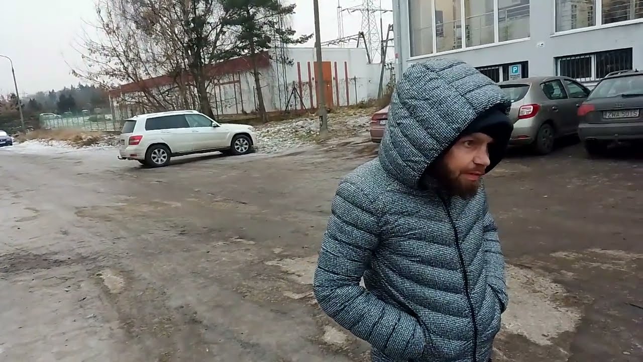 Bezdomni został tylko ślad po samochodzie