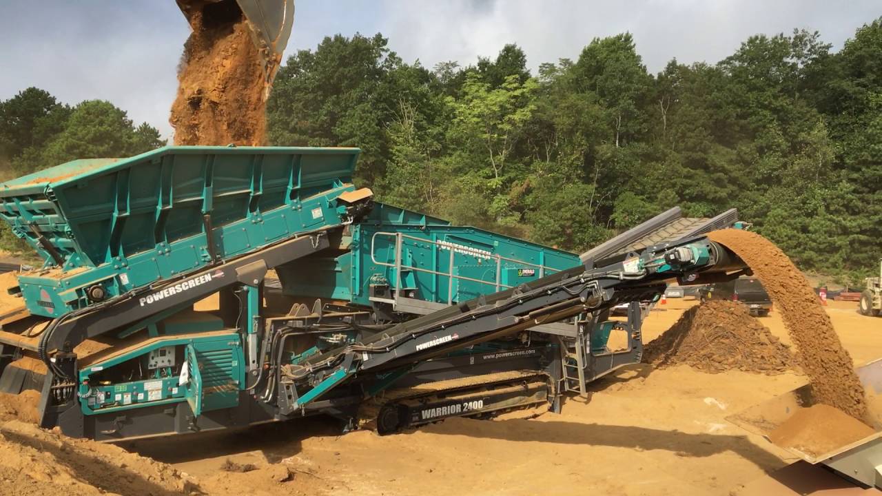 Powerscreen Warrior 2400 & Telestack TC424 screening sand
