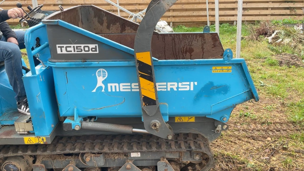 Köp Självlastande Dumper Messersi TC150d på Klaravik