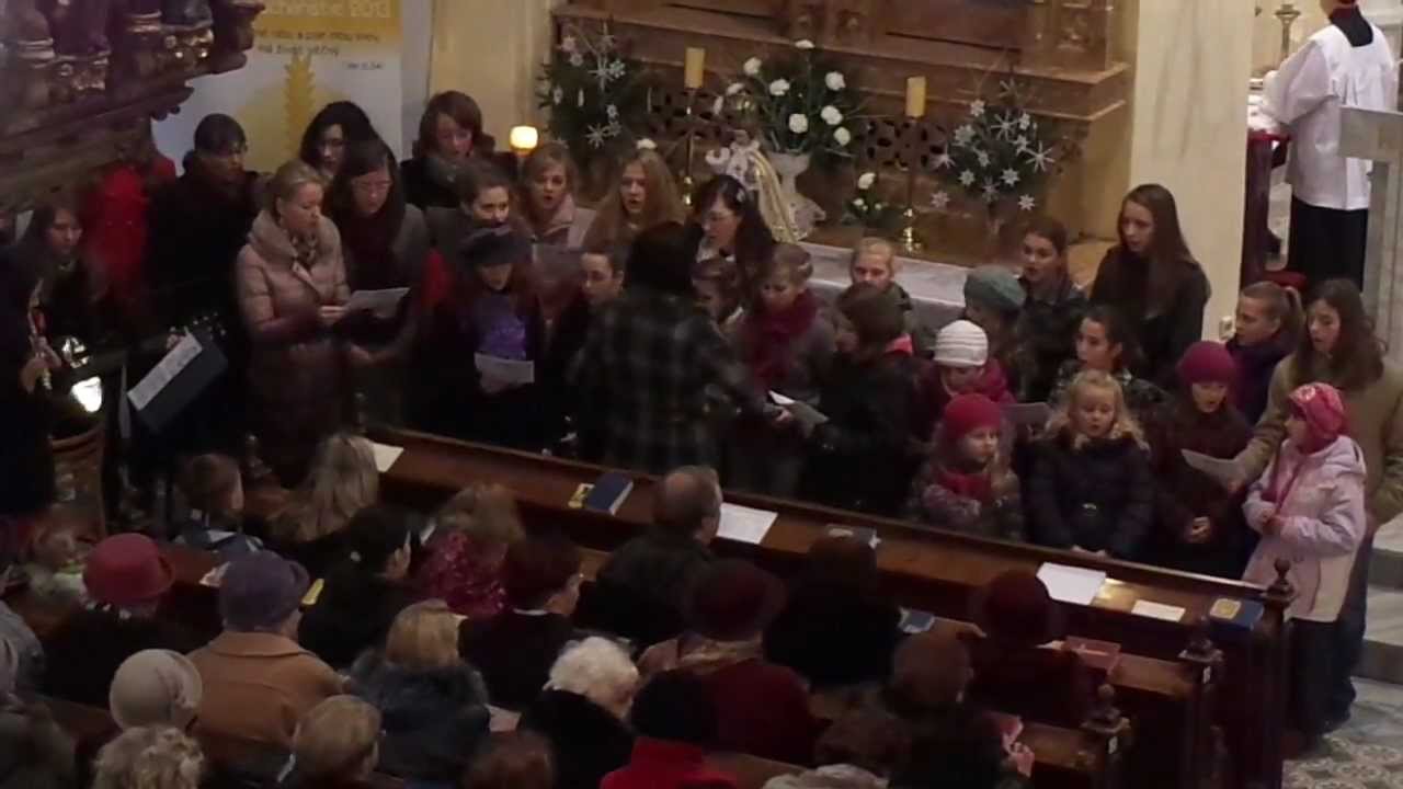Ve stáji děťátko chudé spí, Sláva na výsostech Bohu, schola Hlučín