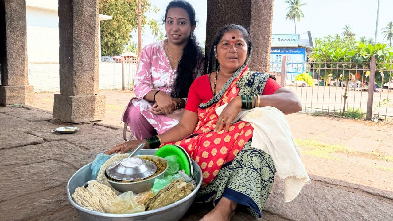 ಬಾದಾಮಿ ಬನಶಂಕರಿ ದೇವಸ್ಥಾನದ ಎದುರು ಜೋಳದ ರೊಟ್ಟಿ ಊಟ | Jolada rotti oota | badami banashankari rotti oota |