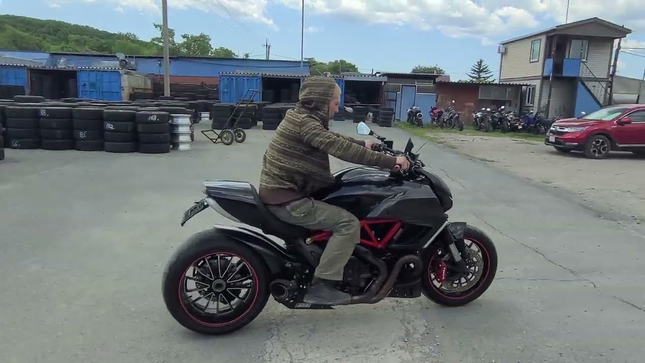 Ducati DIAVEL - ZDMG100ABBB009073