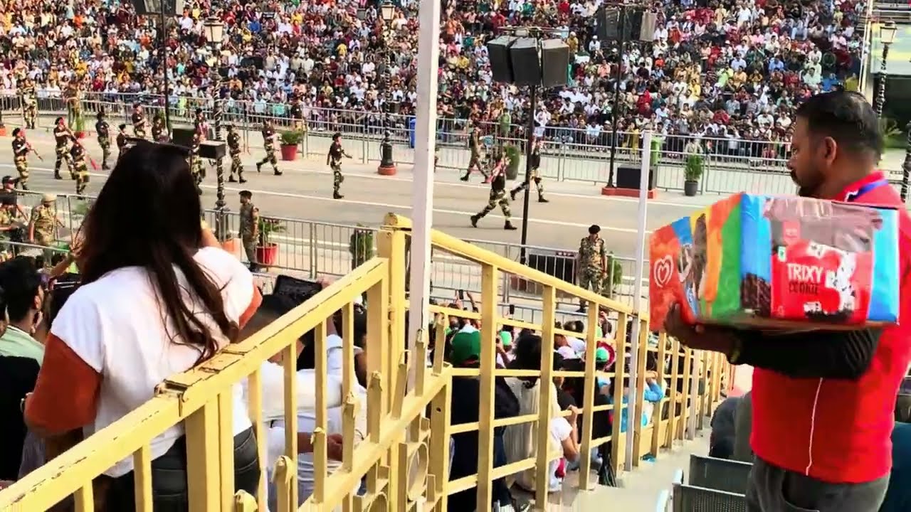 Attari Border Amritsar Vlog | India Pakistan Border Beating Retreat Ceremony 🔥