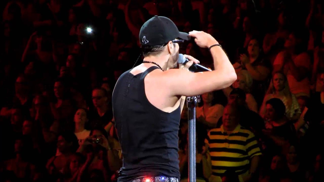 New Kids On The Block - Cover Girl ( The Package Tour 6-21-13 Orlando, FL )