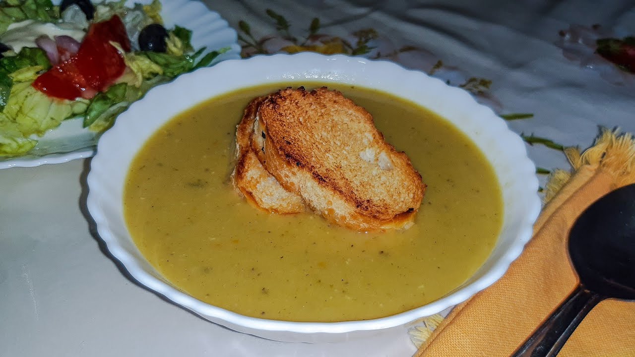 حساء العدس الأحمر الصحي خفيف و بنين  Soupe de lentilles corail