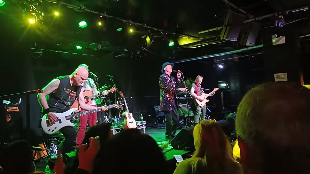 The Spiders On Mars, Glasgow 28th Dec 25, Life On Mars 