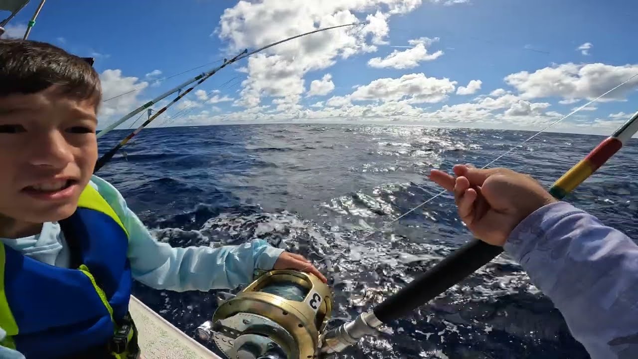 Fishing 50 Miles Offshore for 500 POUNDS of TUNA!