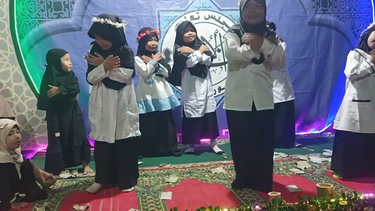 Tarian alamate anak Sholeh