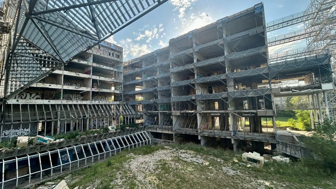 Они так и не достроили эту больницу | Брошенная на произвол судьбы