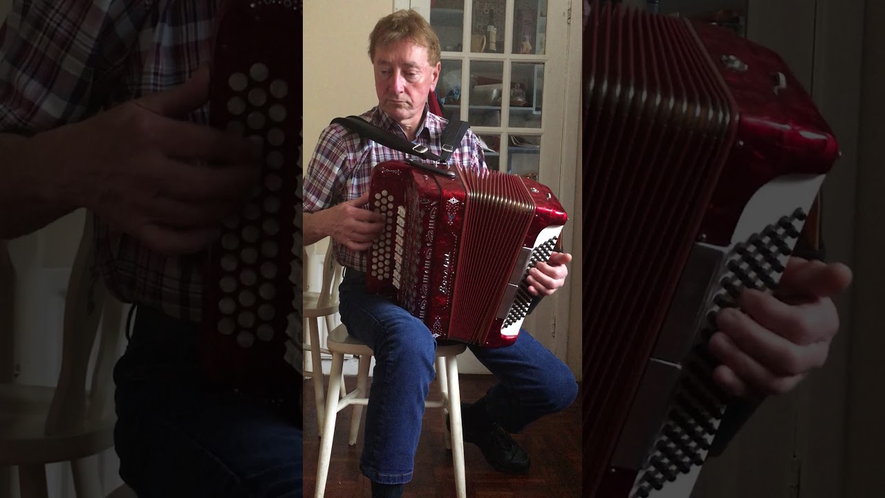 Finbarr Dwyer Reel - Irish traditional reel on button accordion