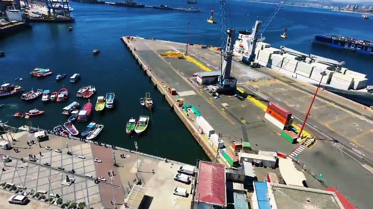 VALPARISO PUERTO CHILE | Crucero Oceanía Vista 🛳️🇨🇱 DJI Neo 2 🚁