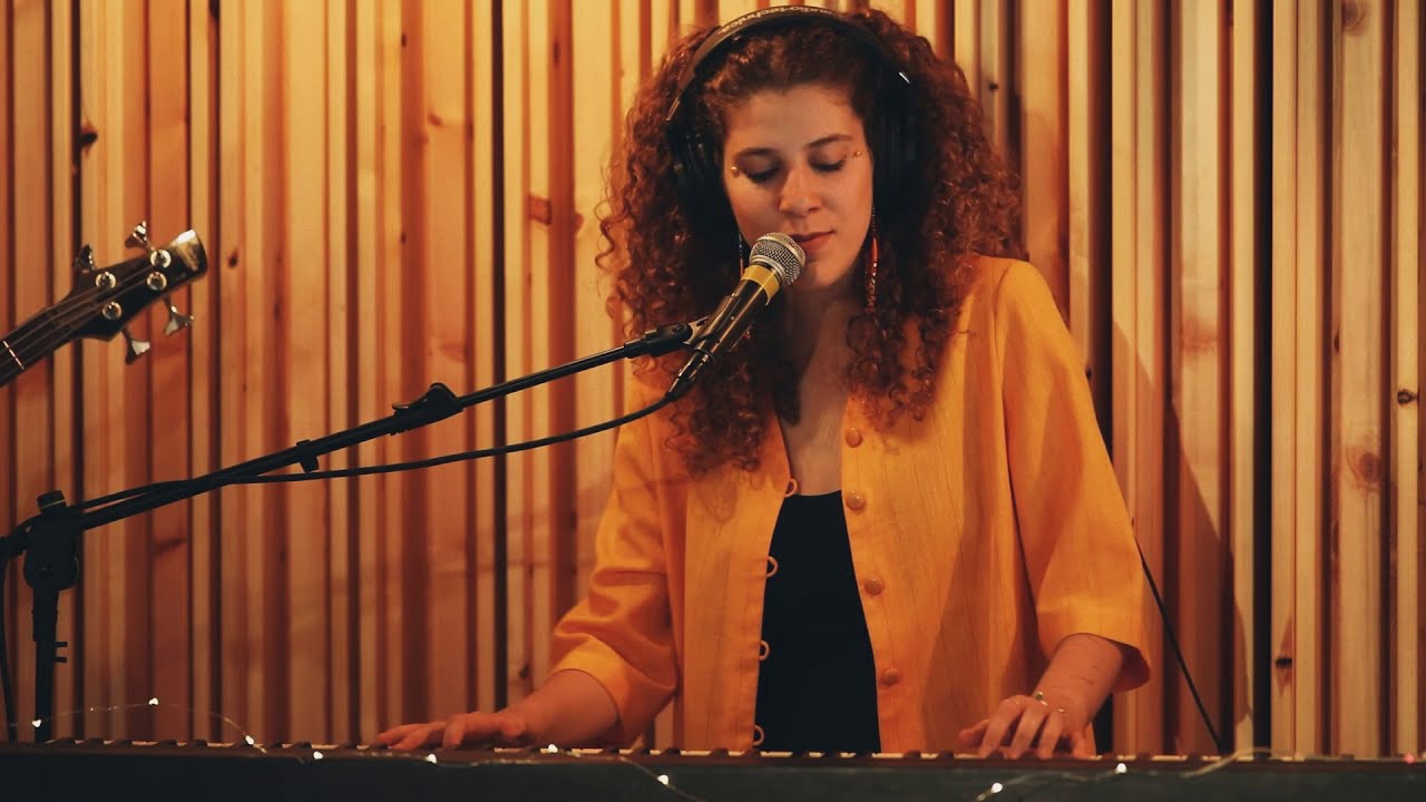 Noa Mei - Running around | Live session