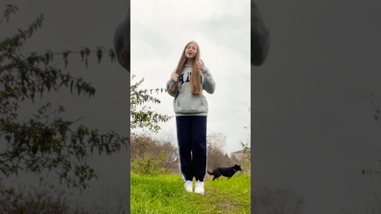 #dance #dancergirl #tiktokvideo #art #newdancer #tiktok #dancerlady #fashion #darmar #shorts